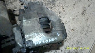 Суппорт передний правый Renault Megane 2