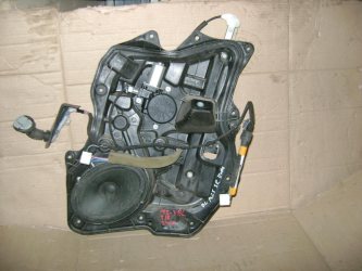 Стеклоподъемник задний правый Mazda 3 BL