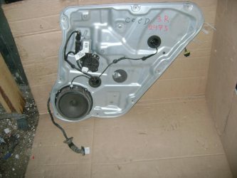 Стеклоподъемник задний правый Kia Ceed 1 ED
