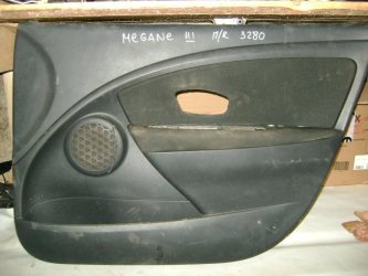Обшивка двери передней правой Renault Megane 3