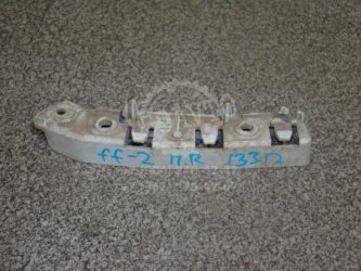 Кронштейн переднего бампера правый Ford Focus 2