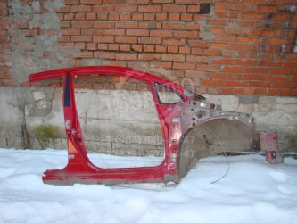 Порог со стойкой правый Toyota Auris E150
