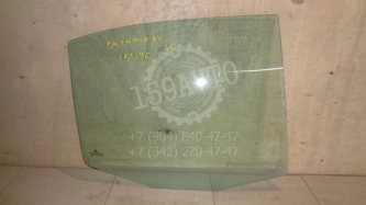 Стекло двери задней правой Skoda Octavia 1 A4
