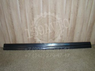 Молдинг передней левой двери Land Rover Range Rover 2 P38A