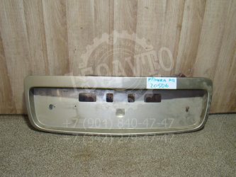 Накладка двери багажника Nissan Primera P12