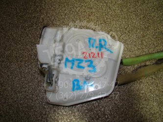Замок двери передней правой Mazda 3 BM, BN
