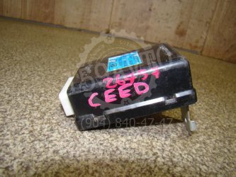 Блок управления центральным замком Kia Ceed 1 ED