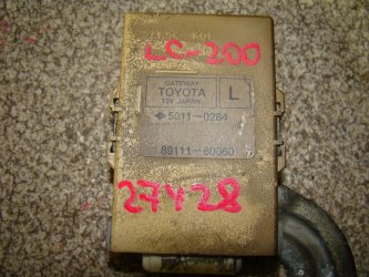 Блок электронный Toyota Land Cruiser J200