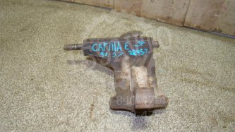 Кулак поворотный задний правый Toyota Carina E T190