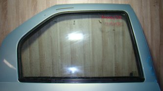 Стекло двери задней правой Renault Logan 1 L90