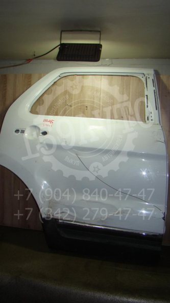 Дверь задняя правая Ford Explorer U502