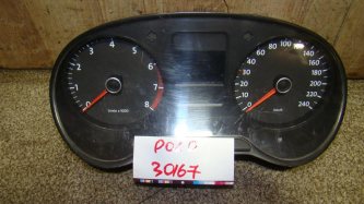 Панель приборов Volkswagen Polo 5