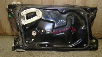 Стеклоподъемник передний правый Land Rover Discovery 3 L319