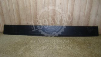 Накладка двери багажника Land Rover Discovery 3 L319