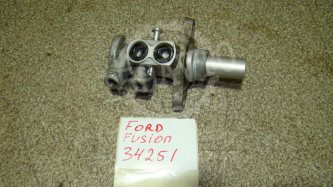 Цилиндр тормозной главный Ford Fusion CBK