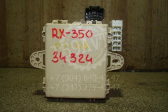 Блок предохранителей Lexus RX350 XU30
