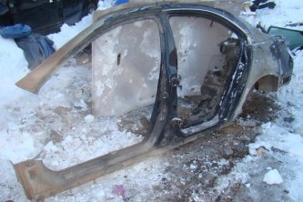 Порог со стойкой левый Honda Legend 4