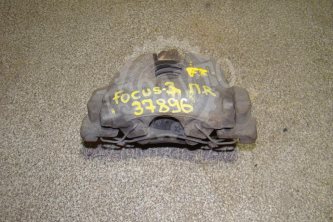 Суппорт передний правый Ford Focus 3