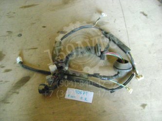 Проводка двери Toyota Hiace H200