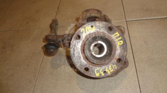 Кулак поворотный передний правый Peugeot 207