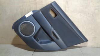 Обшивка двери задней правой Mazda 3 BK