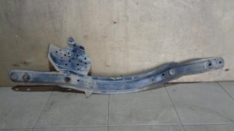 Балка передняя поперечная Mazda 3 BK