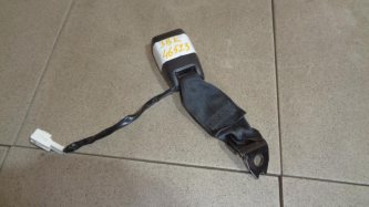 Ответная часть ремня безопасности Mazda 3 BK