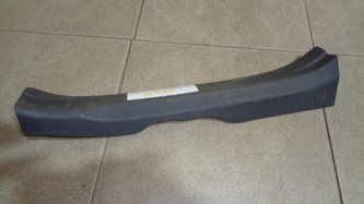 Накладка порога внутренняя Toyota Auris E150