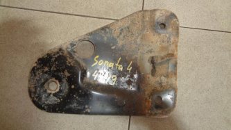 Кронштейн подрамника Hyundai Sonata EF
