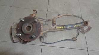 Кулак поворотный передний правый Hyundai Sonata EF