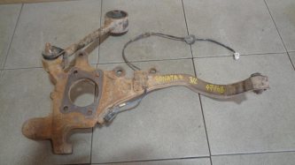 Кулак поворотный задний левый Hyundai Sonata EF