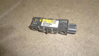 Датчик AIR BAG Nissan Micra K12