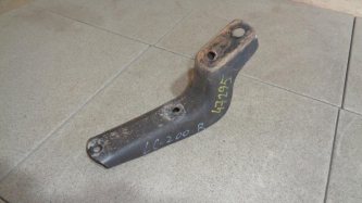 Кронштейн подножки Toyota Land Cruiser J200