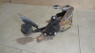 Блок педалей Nissan Micra K12