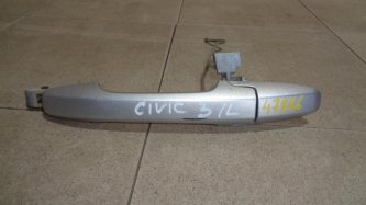 Ручка двери задней наружная левая Honda Civic 4D FD