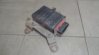 Блок электронный Mitsubishi Carisma DA
