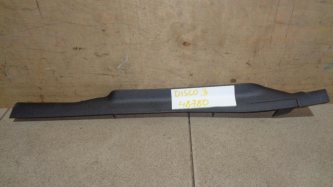 Обшивка стойки Land Rover Discovery 3 L319