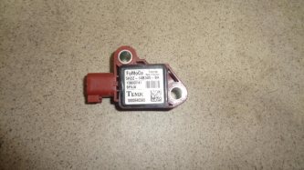 Датчик AIR BAG Land Rover Discovery 3 L319