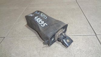 Ограничитель двери Volkswagen Polo 5