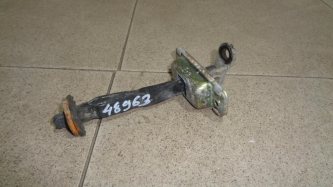 Ограничитель двери Hyundai Getz TB