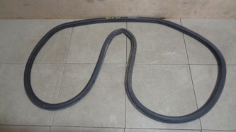 Уплотнитель двери Volkswagen Polo 5