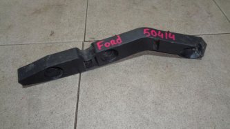 Кронштейн переднего бампера правый Ford Focus 2