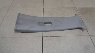 Обшивка стойки Mitsubishi L200 KA, KB