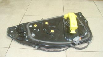 Стеклоподъемник задний правый Land Rover Freelander 2 L359
