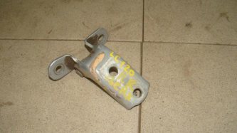 Петля двери передней правой верхняя Toyota Land Cruiser Prado J120
