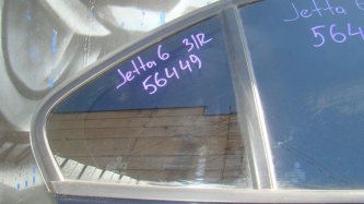 Стекло двери задней правой форточка Volkswagen Jetta A6