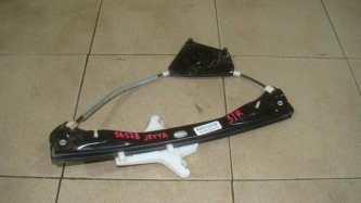 Стеклоподъемник задний правый Volkswagen Jetta A6