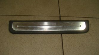Накладка порога внутренняя Nissan Primera P12