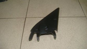 Крышка зеркала внутренняя правая Nissan Primera P12