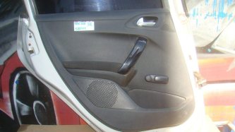 Обшивка двери задней левой Peugeot 208 A9